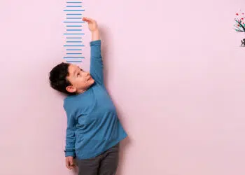 مراحل نمو الطفل في 9 شهور الأولي