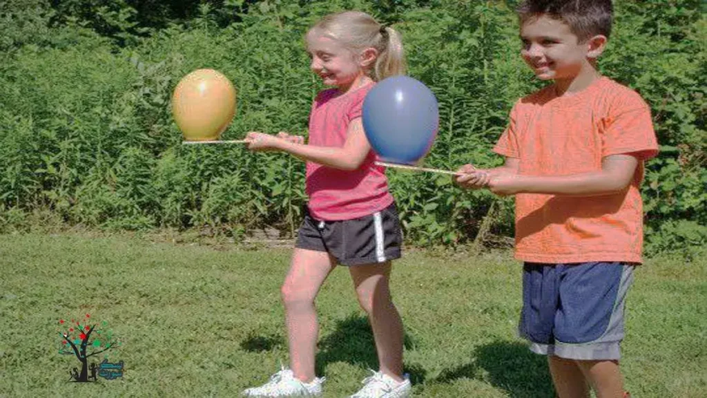 مسابقات اطفال البالونات